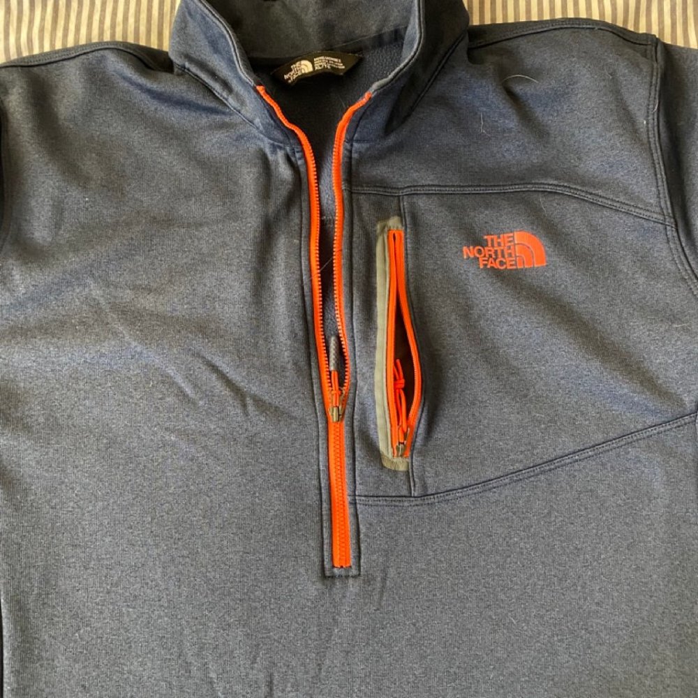 The North Face Quarter Zip (1/4 Zip)